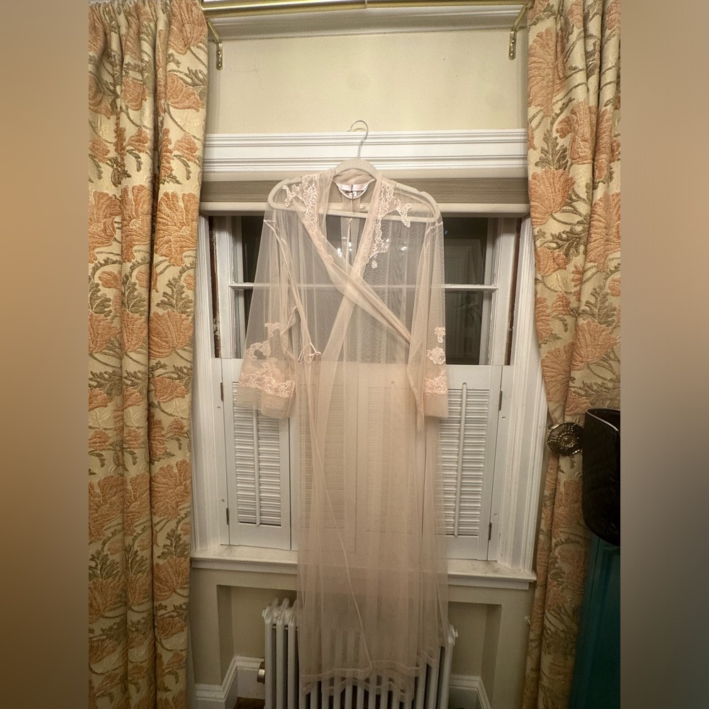 Sheer VS Robe